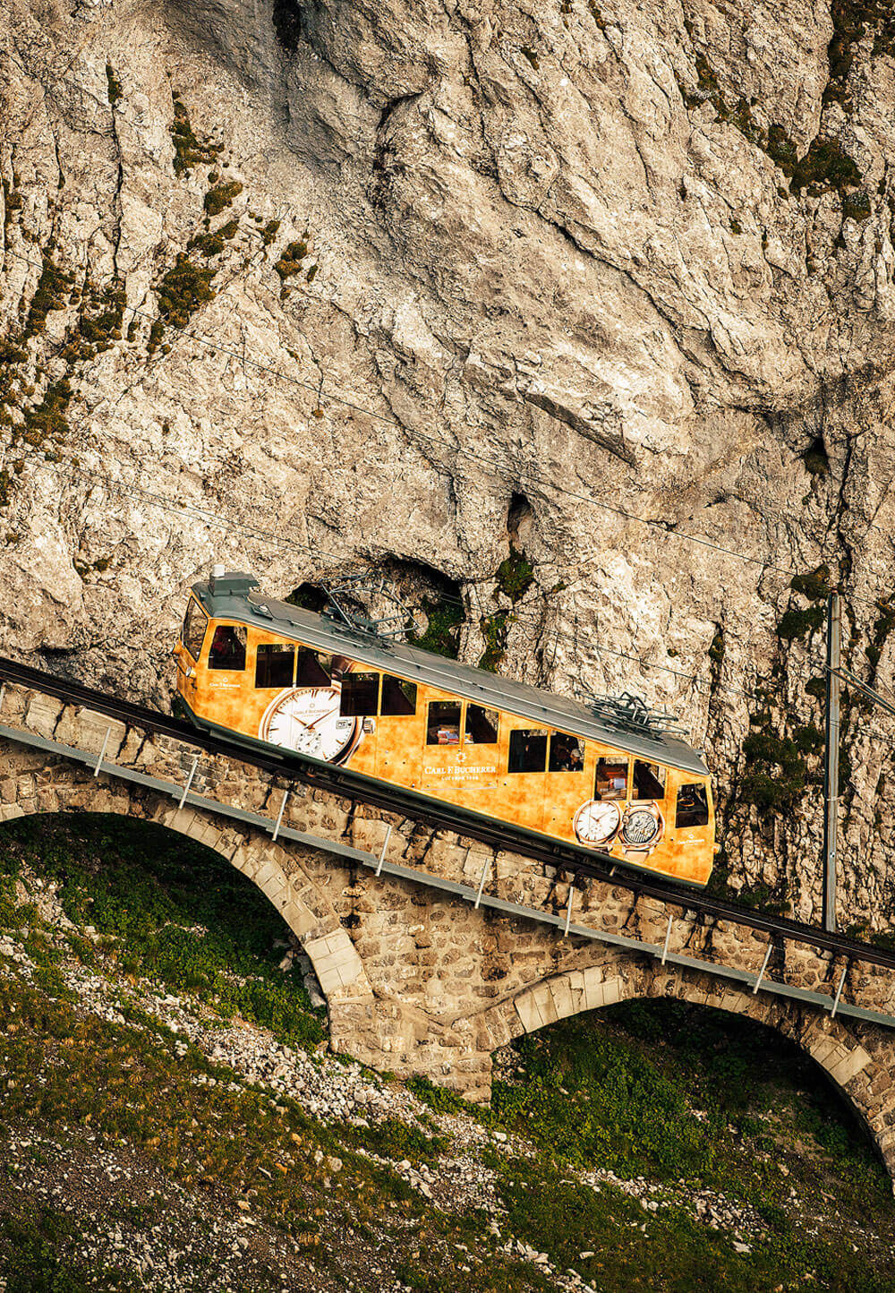 黄金の登山電車