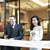 CARL F. BUCHERER OUVRE SA PREMIÈRE BOUTIQUE À SHANGHAÏ